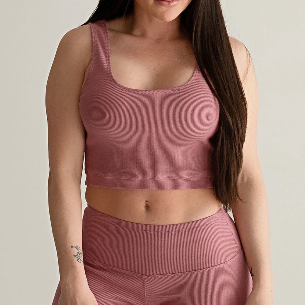 Ribbed tank in rose